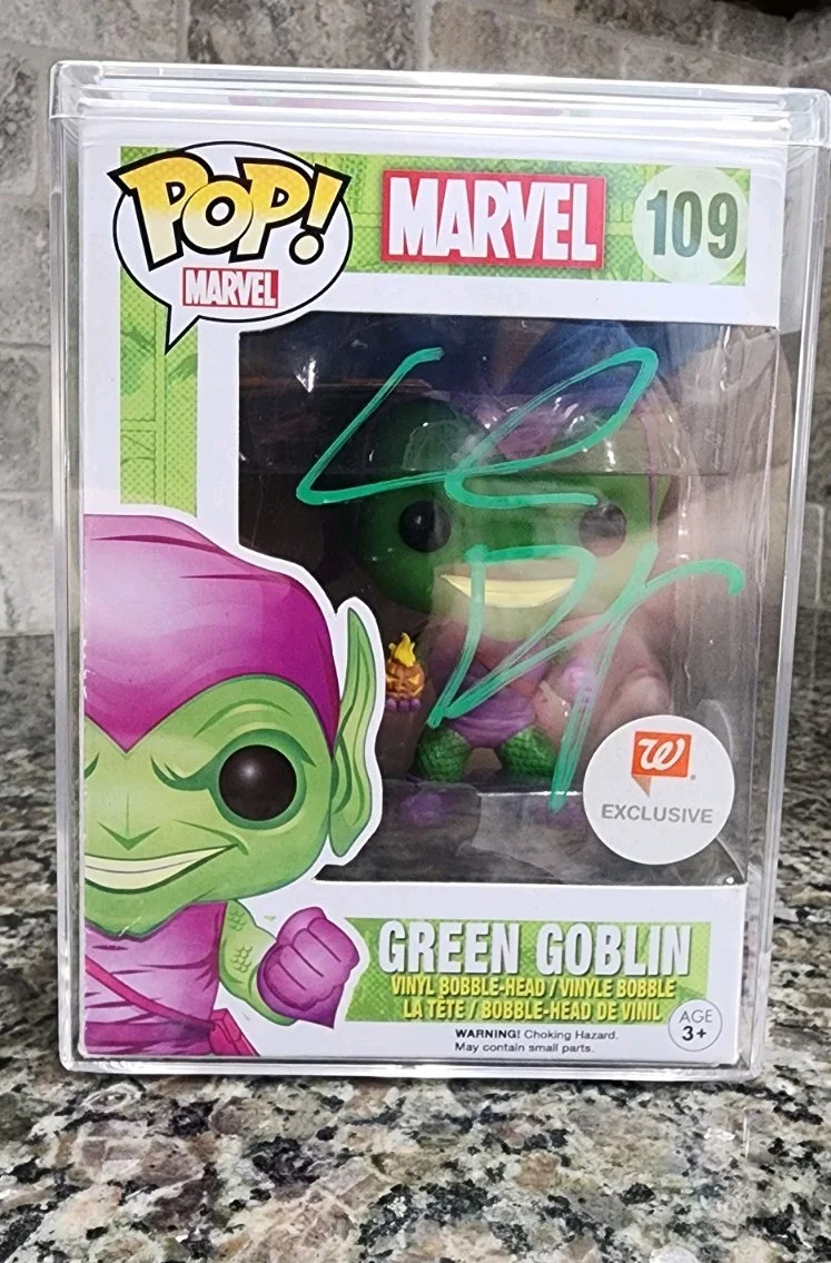 Willem Dafoe — Willem Dafoe Signed Marvel Green Goblin Funko Auto JSA &Celebrity Authentics COA, image 2