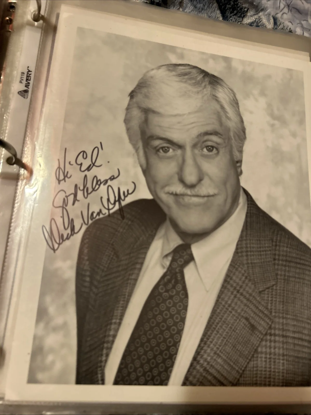 Dick Van Dyke — Dick Van Dyke Autographed Black-And-White 8 X 10 Photo Authentic, image 2