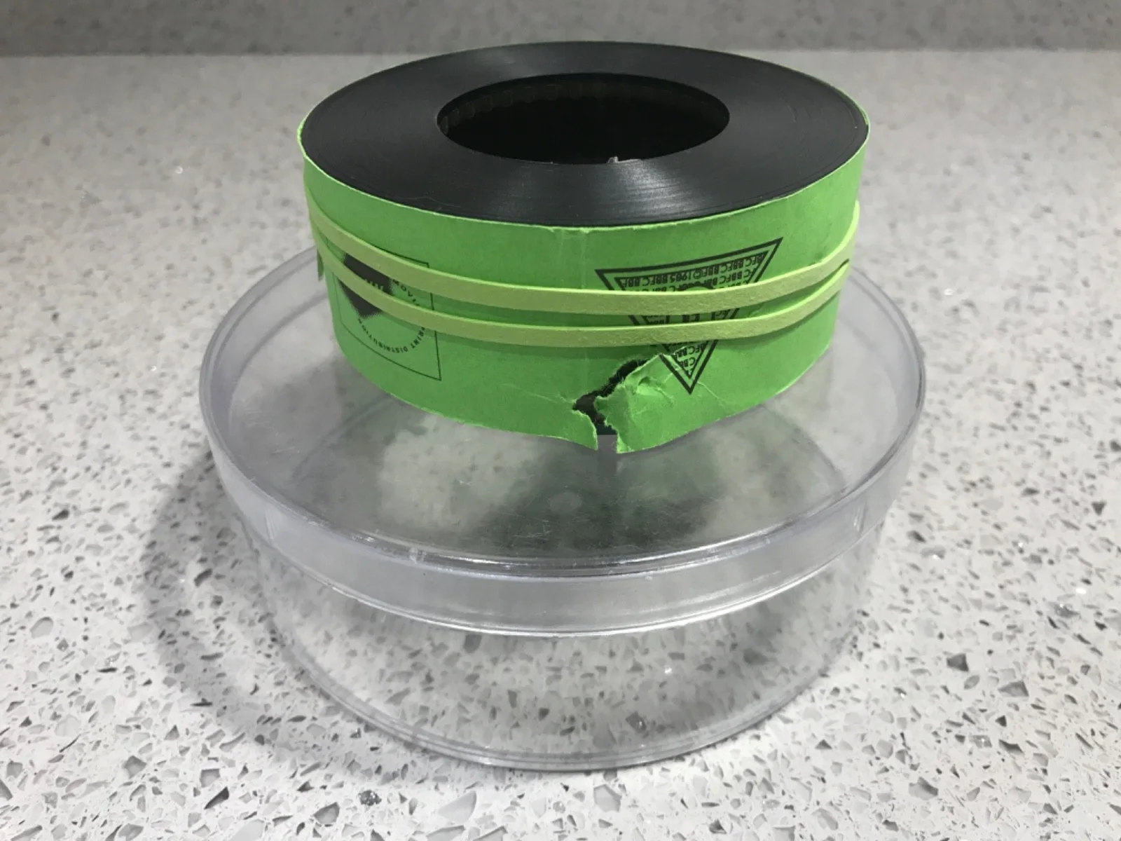 35mm Movie Trailer Film Cell Cinema Reel - HITCHHIKER'S GUIDE TO THE GALAXY v2, изображение 3