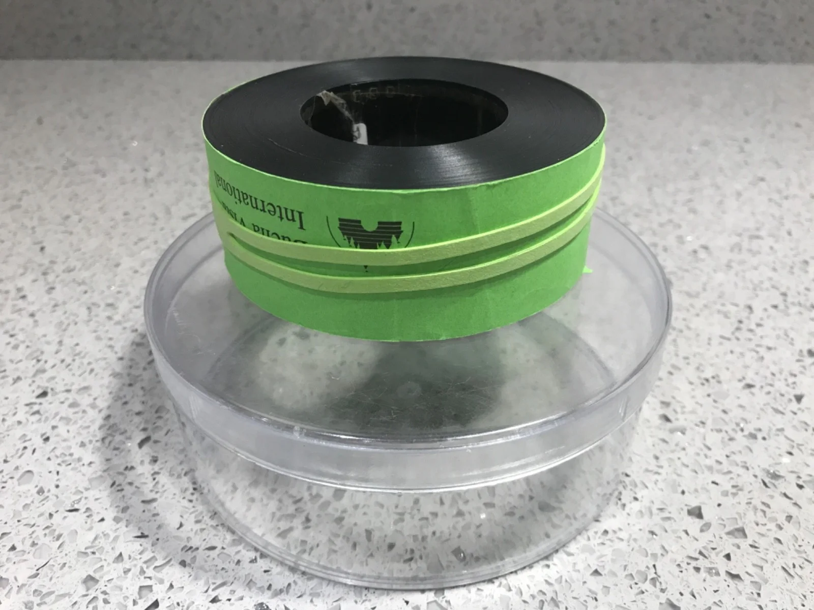 35mm Movie Trailer Film Cell Cinema Reel - HITCHHIKER'S GUIDE TO THE GALAXY v2, изображение 4