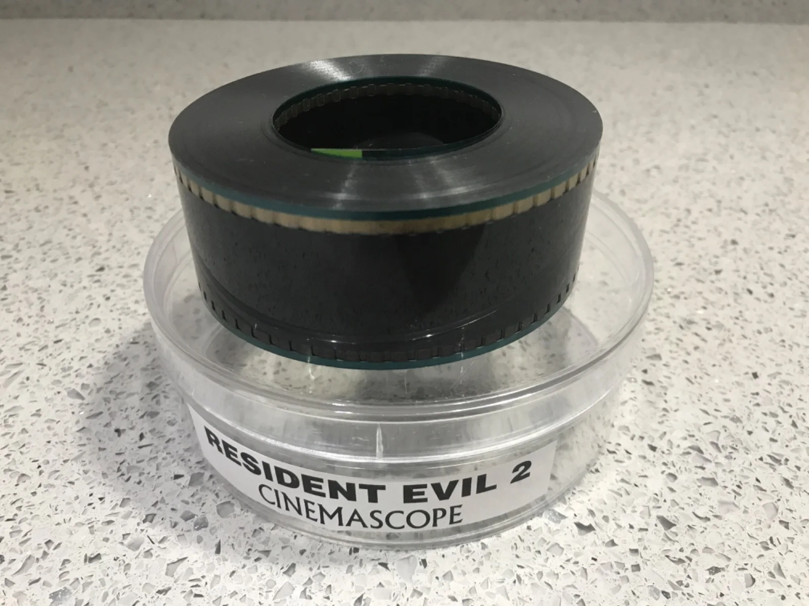 35mm Movie Trailer Film Cell Cinema Reel - RESIDENT EVIL : APOCALYPSE (2004), изображение 2