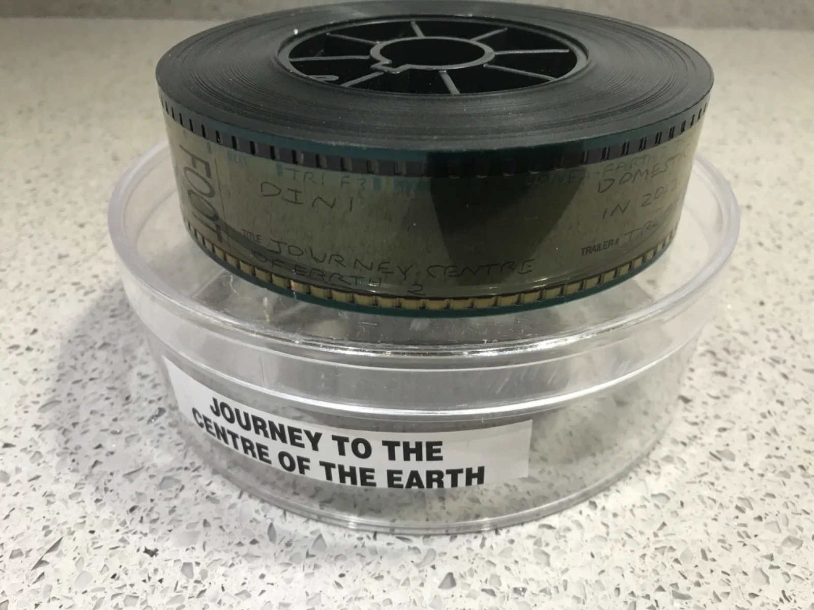 35mm Movie Trailer Film Cell Cinema Reel JOURNEY TO CENTRE OF THE EARTH 2 (2012), изображение 2