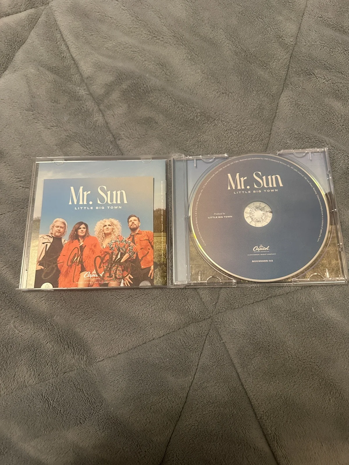 Little Big Town Mr. Sun CD & Signed Art Card, image 3