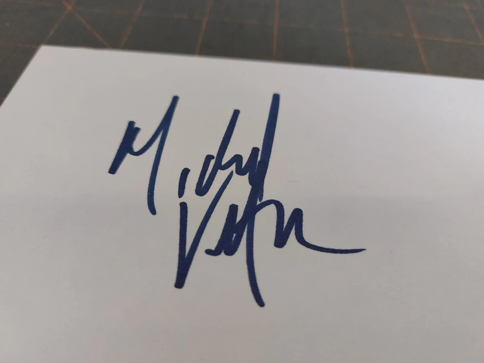 Michael Vartan — MICHAEL VARTAN Signed 3"x5" Index Card Autograph, image 2