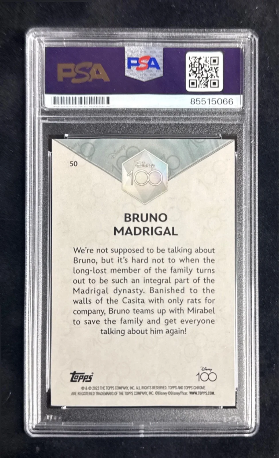 John Leguizamo — John Leguizamo Signed 2023 Topps Chrome Disney Encanto Card #50 PSA 85515066, изображение 3