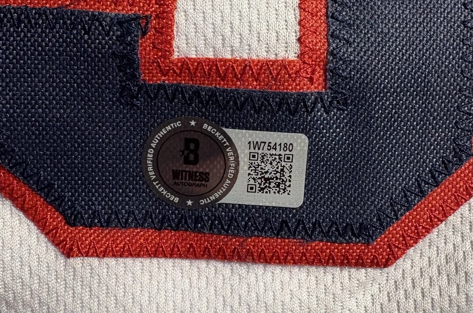 Charlie Sheen — Major League, Sheen,Berringer, Bernsen, Signed Custom Jersey & Baseball, Beckett, image 5