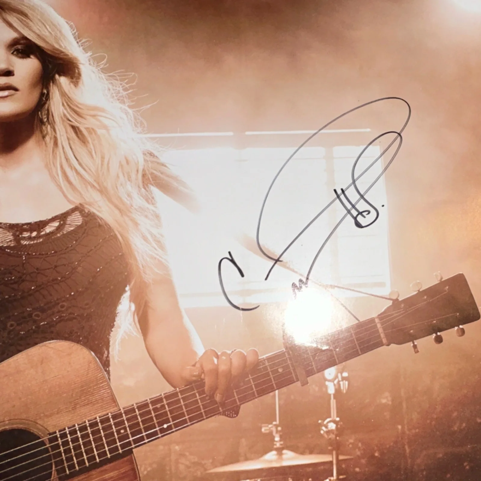 Carrie Underwood The Storyteller Tour Original Autographed Country Music Poster, изображение 2