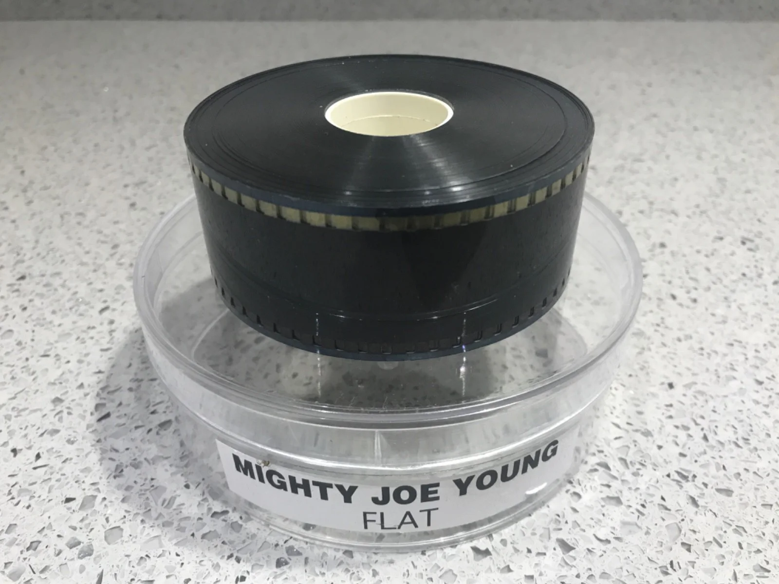 35mm Movie Trailer Film Cell Cinema Reel - MIGHTY JOE YOUNG (1998) - Bill Paxton, изображение 2