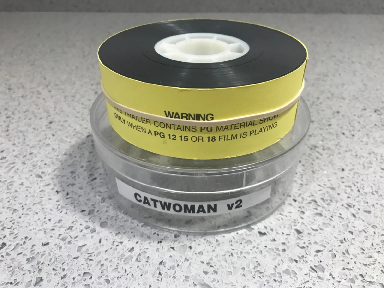 35mm Movie Trailer Film Cell Cinema Reel - CATWOMAN v2 (2004) - Halle Berry, изображение 2