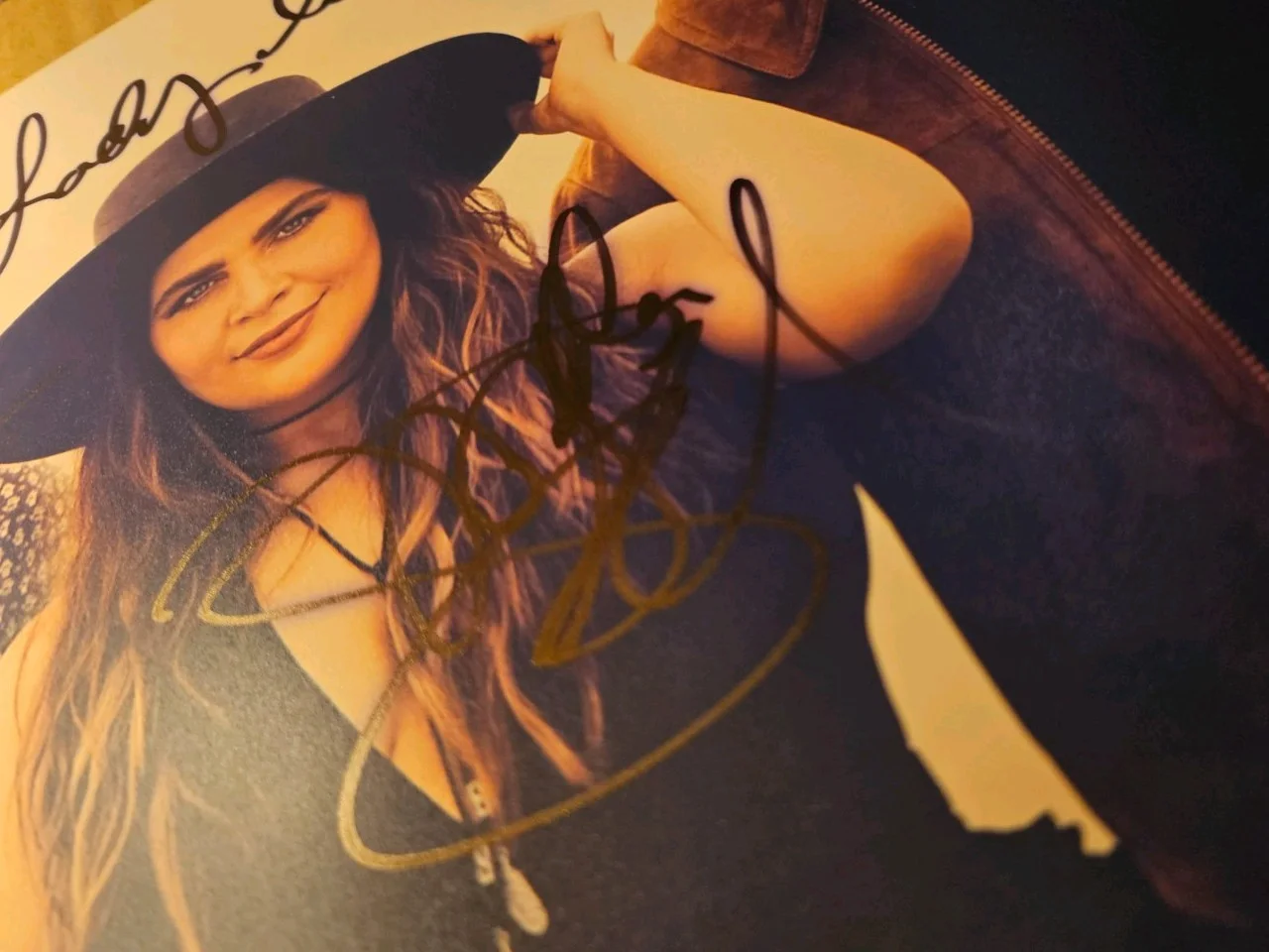 ORIGINAL LADY A ANTEBELLUM AUTOGRAPHS 12x8" INCHES W/ COA 🤠, изображение 3
