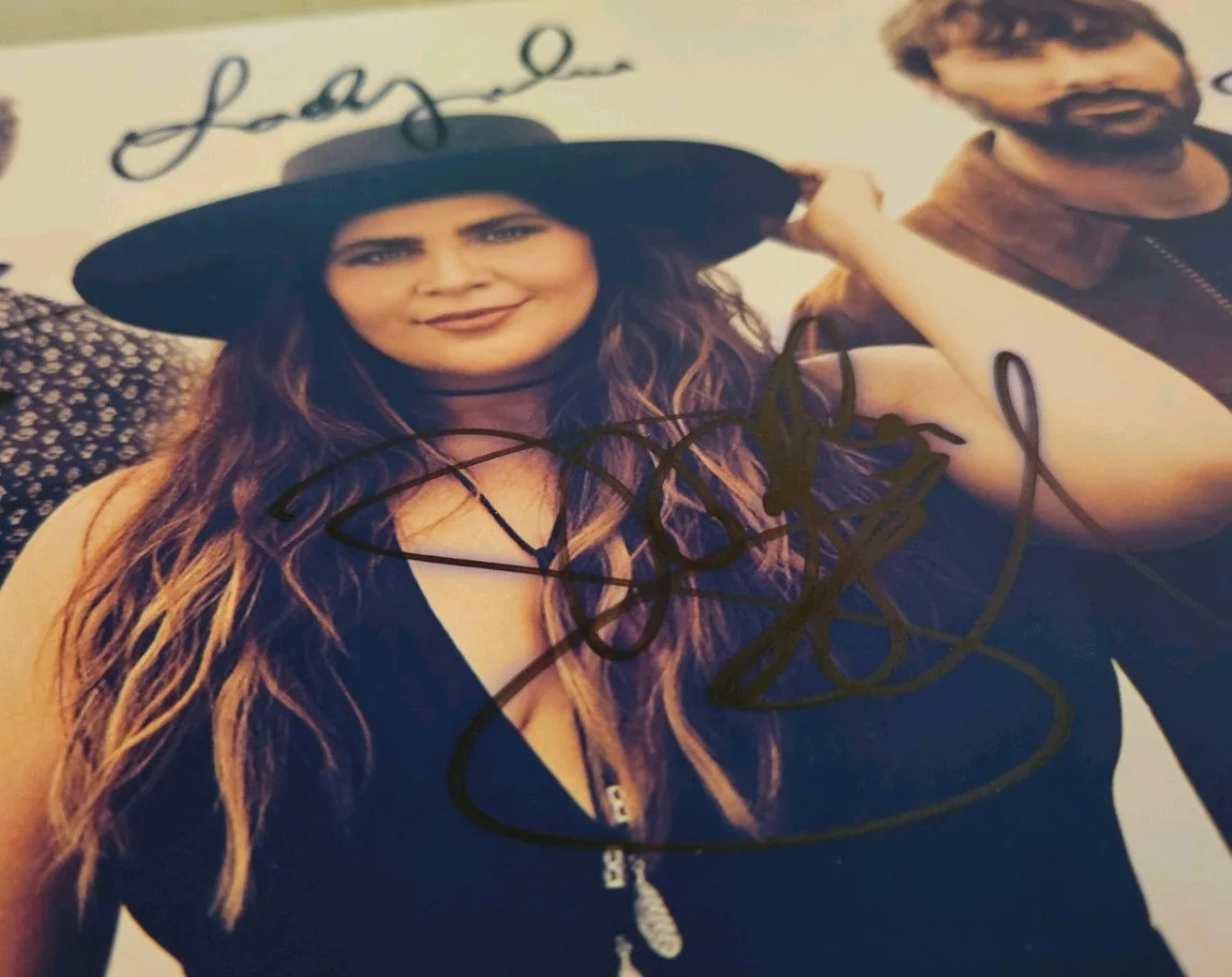 ORIGINAL LADY A ANTEBELLUM AUTOGRAPHS 12x8" INCHES W/ COA 🤠, изображение 5