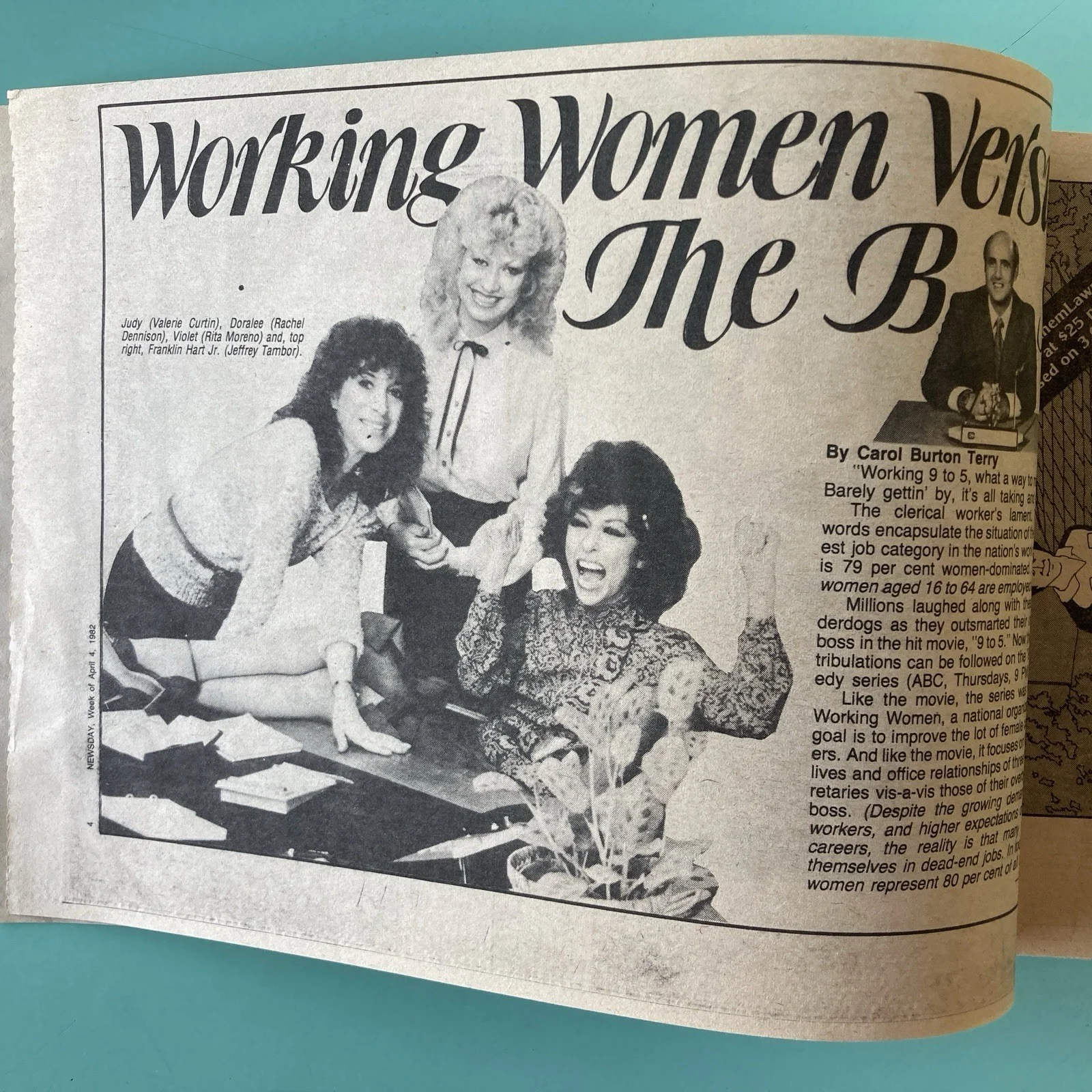 Rita Moreno Signed Newsday Local TV Guide April 4 1982 LI NY Edit 9 to 5 Series, изображение 5