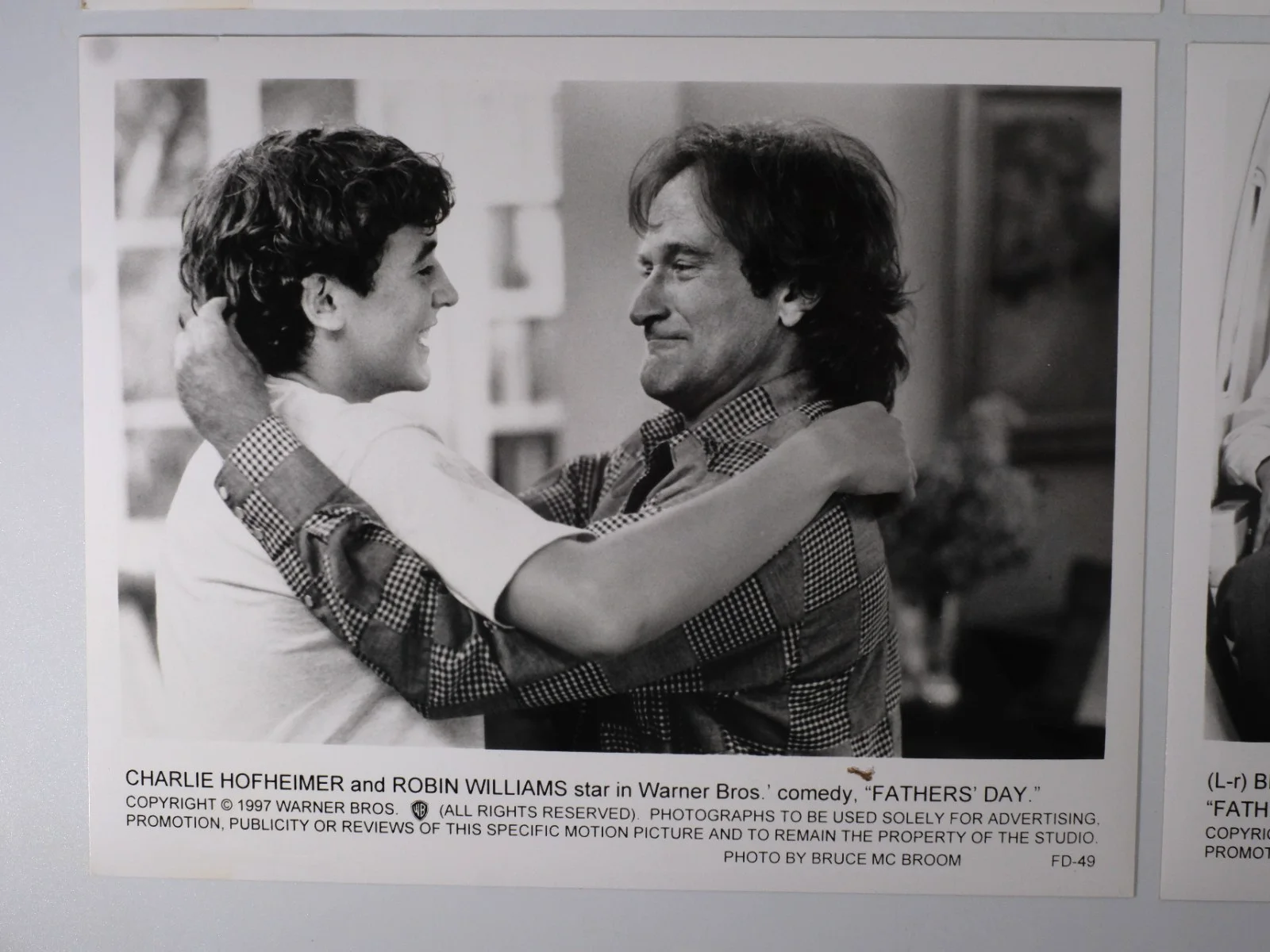 Vintage Film Lobby Cards - Fathers Day 1997 Robin Williams, image 4