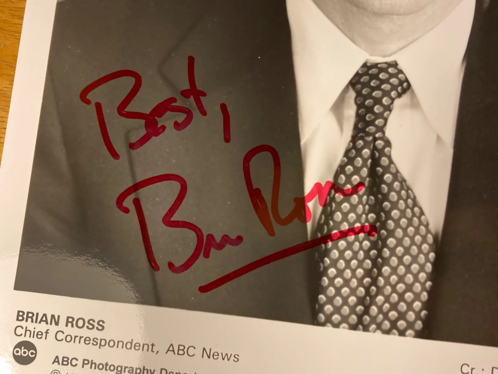 Hand SIGNED Brian Ross 7x9 ABC News Press Photo (1998) Chief Correspondent, изображение 4