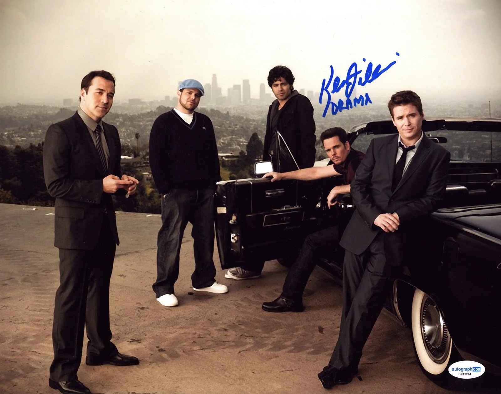 Kevin Dillon — Kevin Dillon "Entourage" AUTOGRAPH Signed Johnny 'Drama' Chase 11x14 Photo ACOA