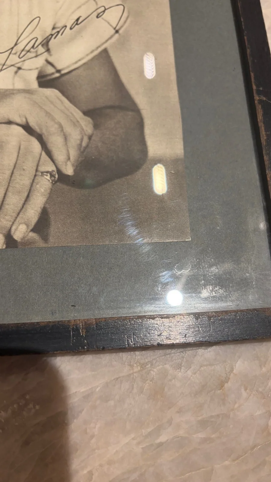 Fernadno Larmas — Signed Photo Fernadno Larmas, image 4