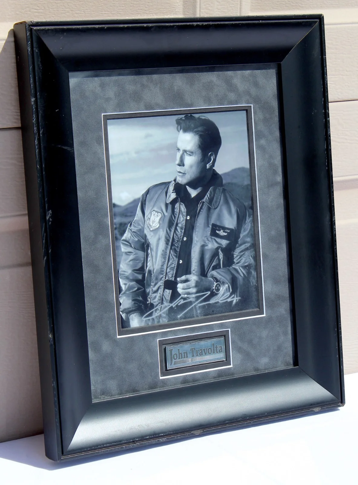 John Travolta — John Travolta Autographed Photo Portrait – Hollywood Movie Star - Framed, изображение 3