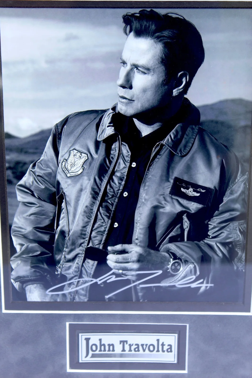 John Travolta — John Travolta Autographed Photo Portrait – Hollywood Movie Star - Framed, изображение 4