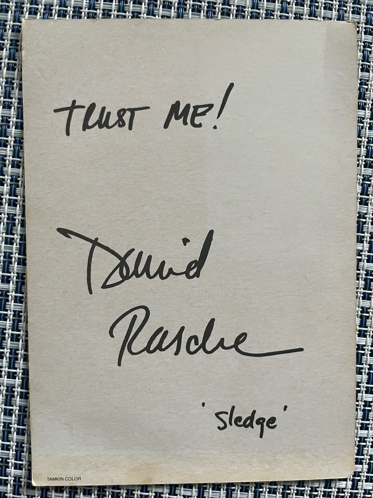 David Rasche — David Rasche Autographed Sledge Hammer! Photo with 'Trust Me!' Inscription, изображение 3