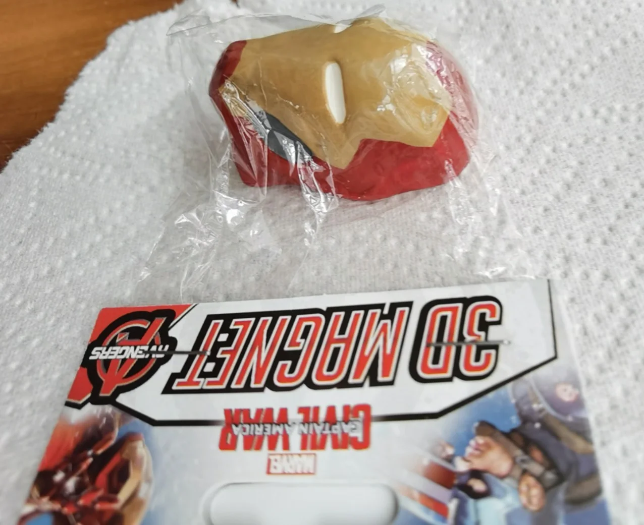 Marvel Iron Man mask / head 3D magnet, Captain America Civil War, Avengers, image 5