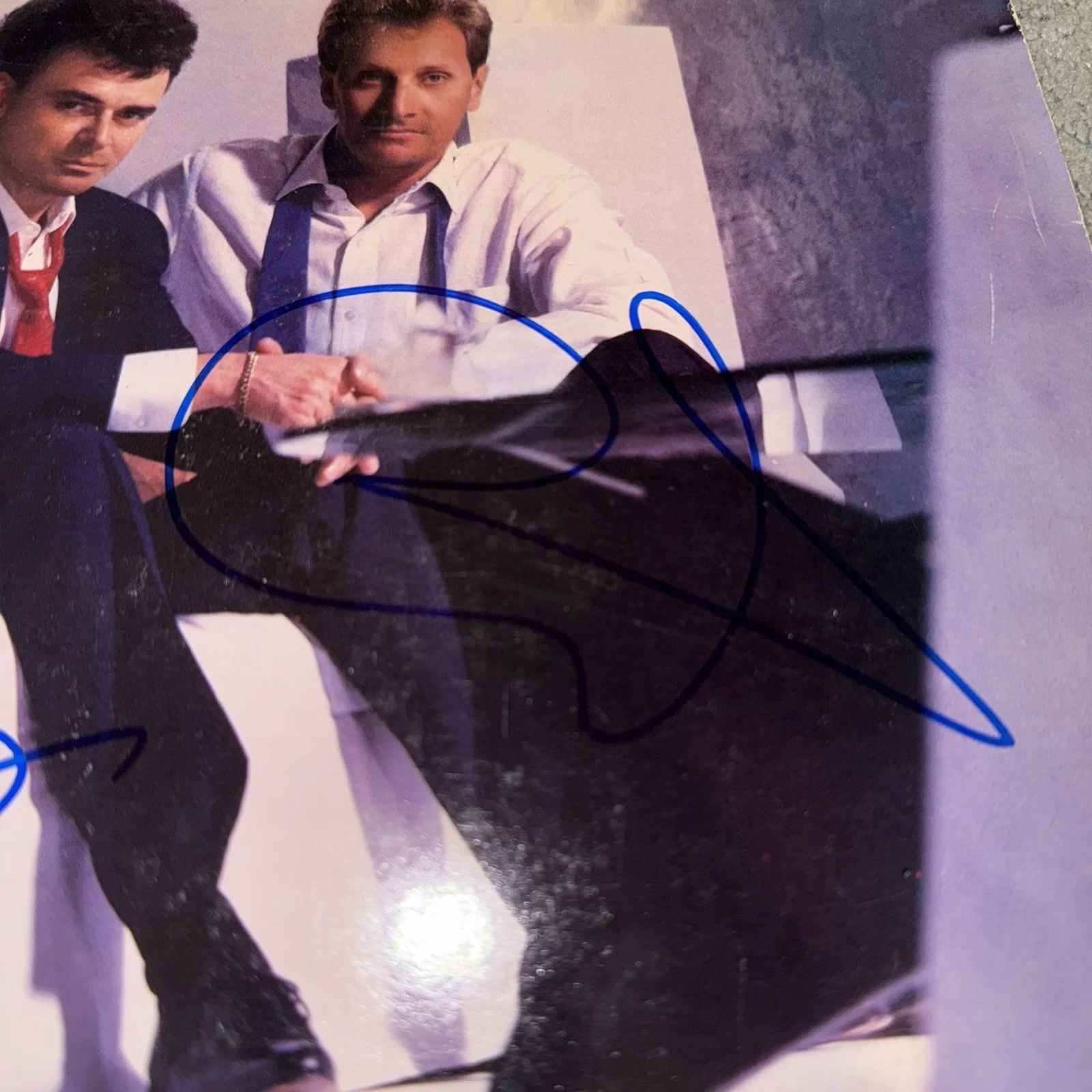 Air Supply signed Hearts In Motion LP Vinyl Autographed by Hitchcock & Russell, изображение 3
