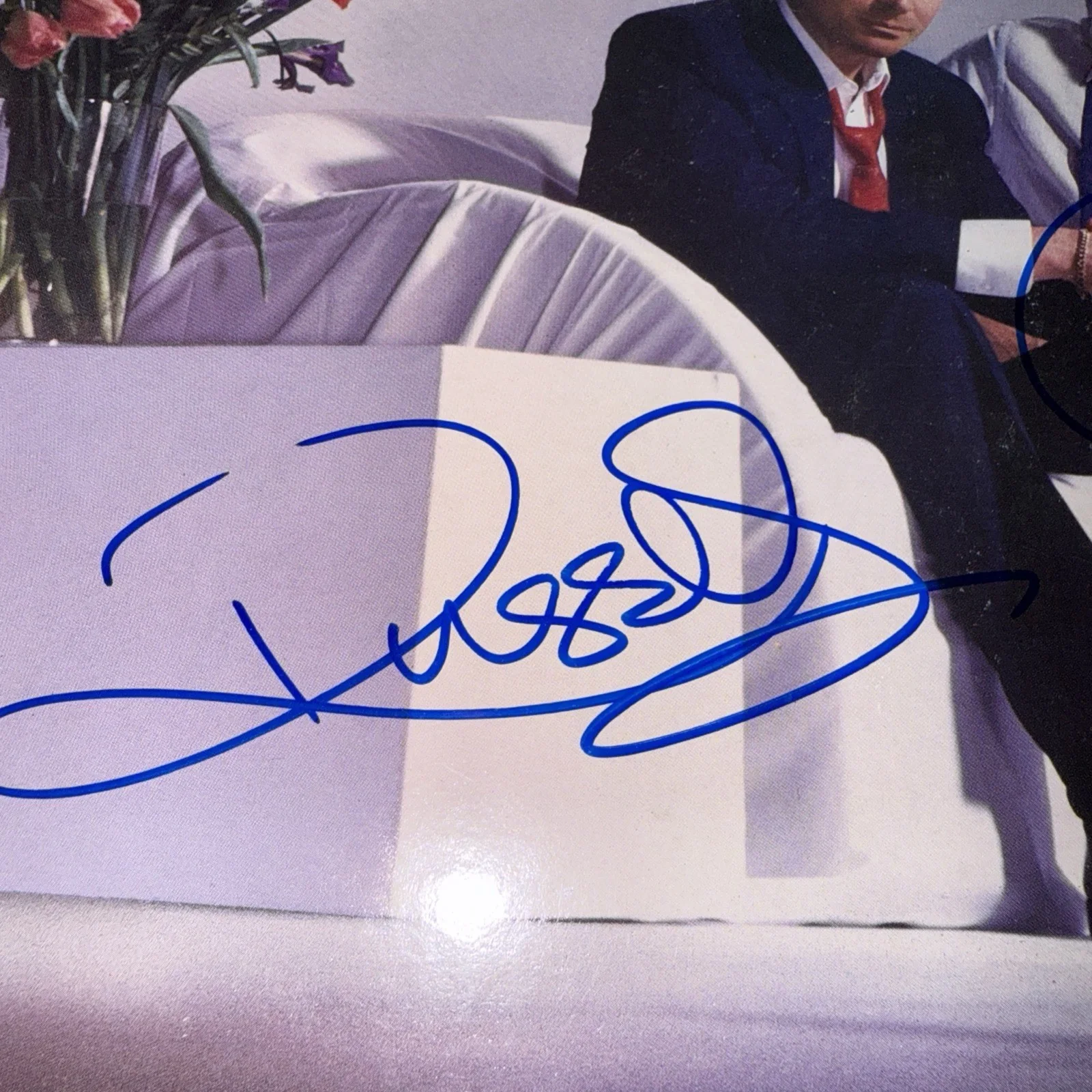 Air Supply signed Hearts In Motion LP Vinyl Autographed by Hitchcock & Russell, изображение 4
