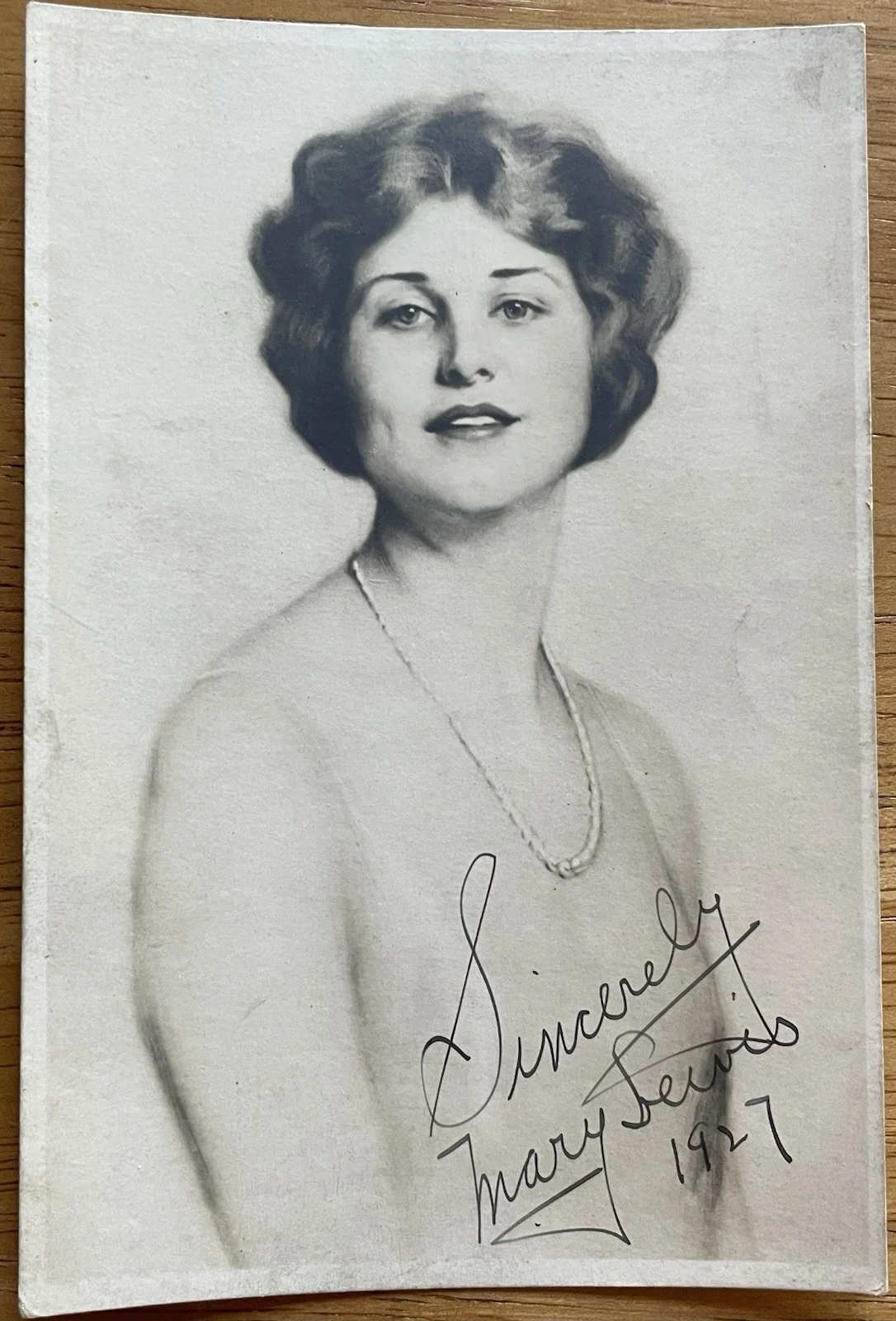 Opera Soprano Mary Lewis Autograph Photo (Scarce), image 2