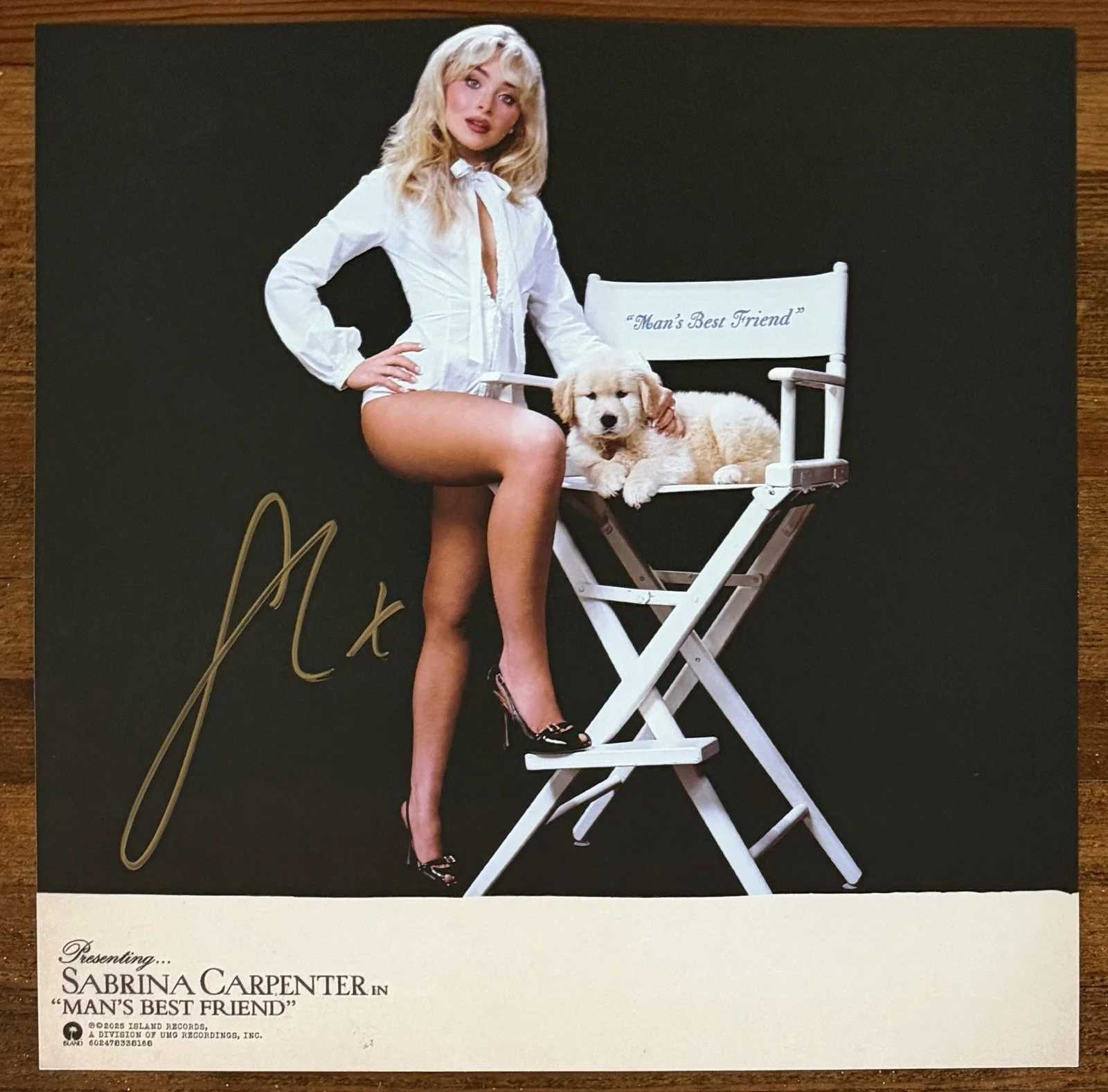 SIGNED Sabrina Carpenter Man’s Best Friend Photo & Blue Vinyl PSA DNA COA Auto, изображение 4