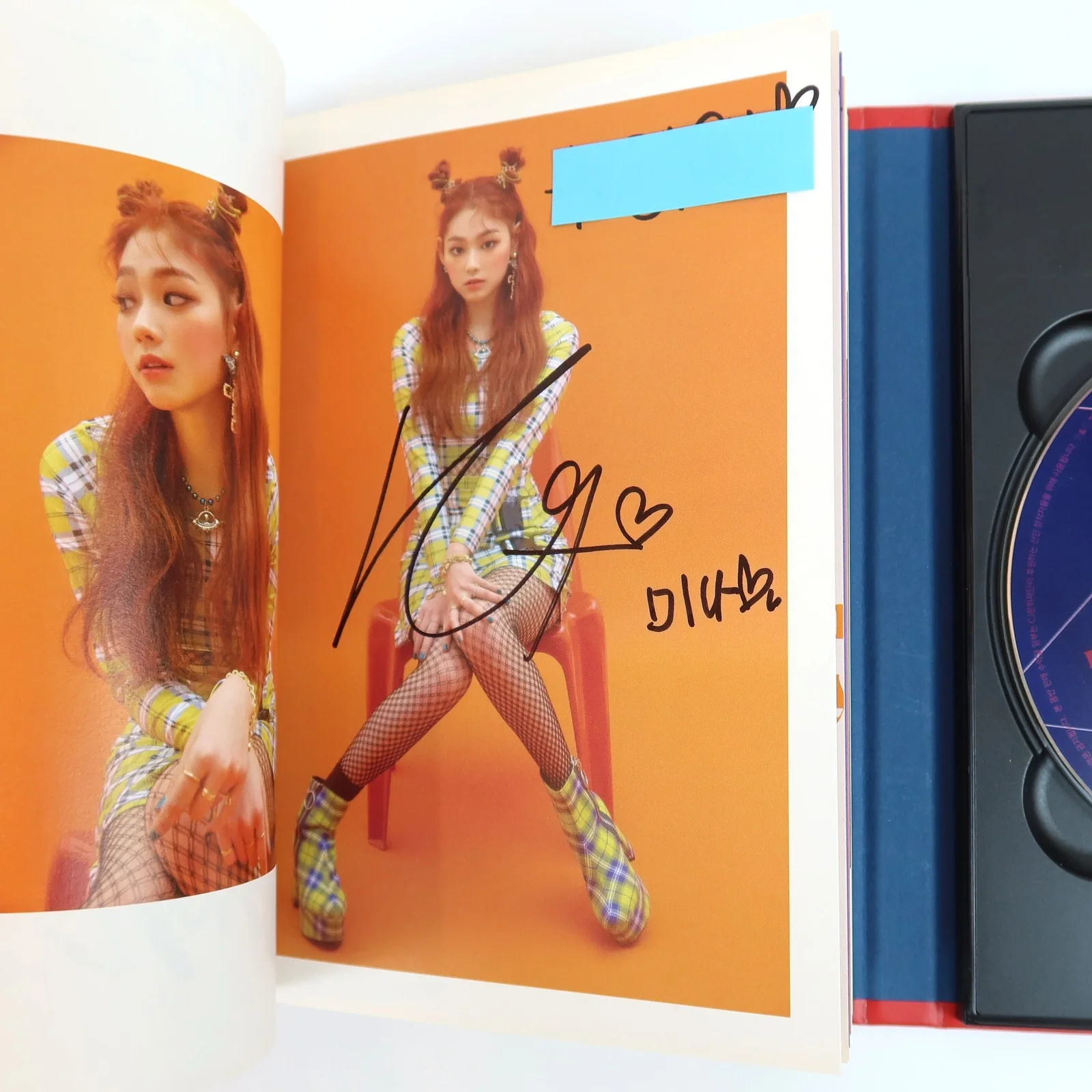 Gugudan - New Action 3rd Mini Album Pages Signed CD 2018, image 4