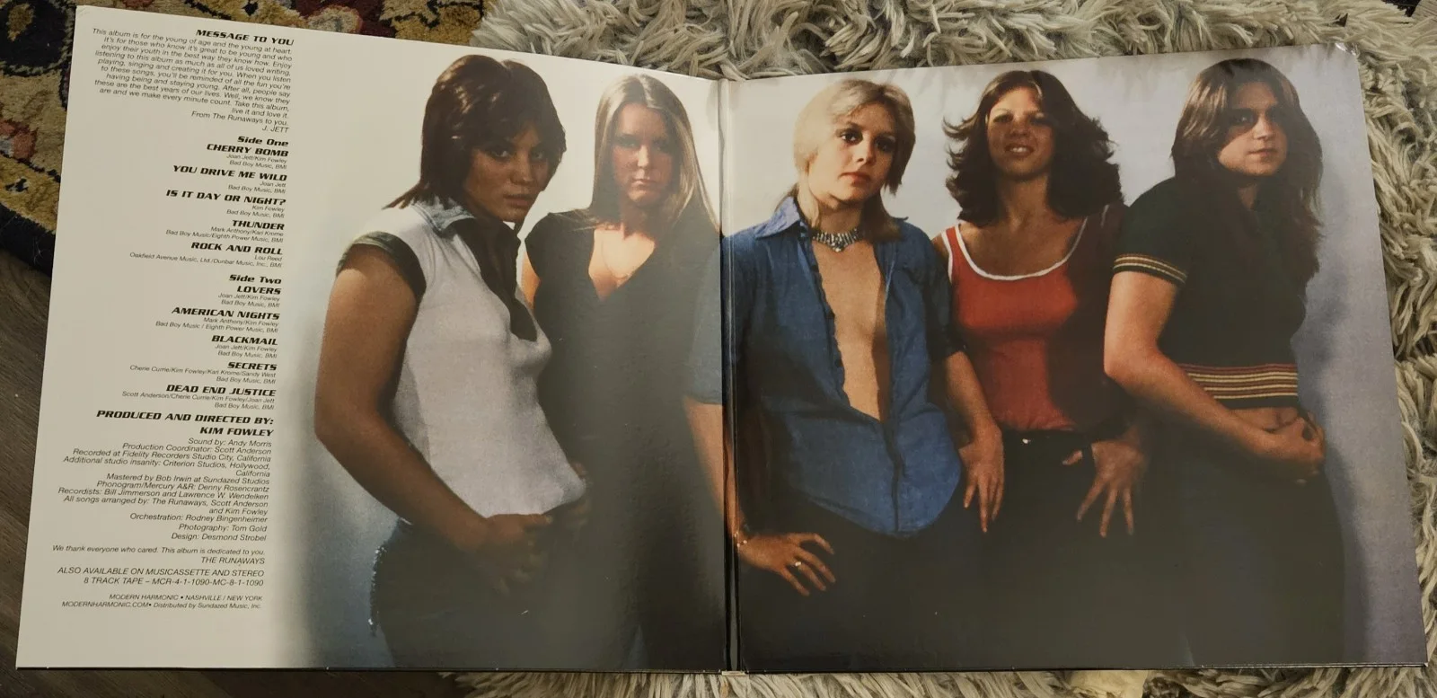 The Runaways Cherie Currie Autographed New Vinyl Album, изображение 4