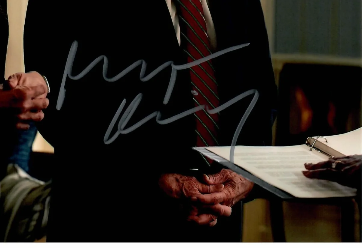 Robert De Niro — Robert De Niro The Wizard Of Lies Movie Actor Signed 8 x 10 Photo TTM COA, изображение 2