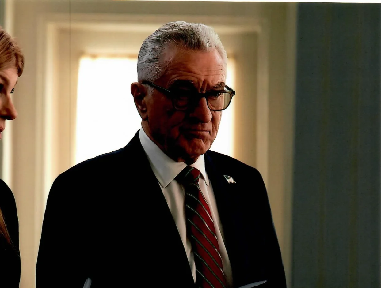 Robert De Niro — Robert De Niro The Wizard Of Lies Movie Actor Signed 8 x 10 Photo TTM COA, изображение 3
