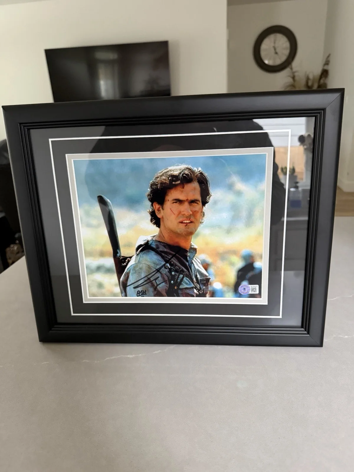Bruce Campbell — Bruce Campbell signed autographed Custom Framed Ash 8x10 photo Beckett BAS COA, image 2