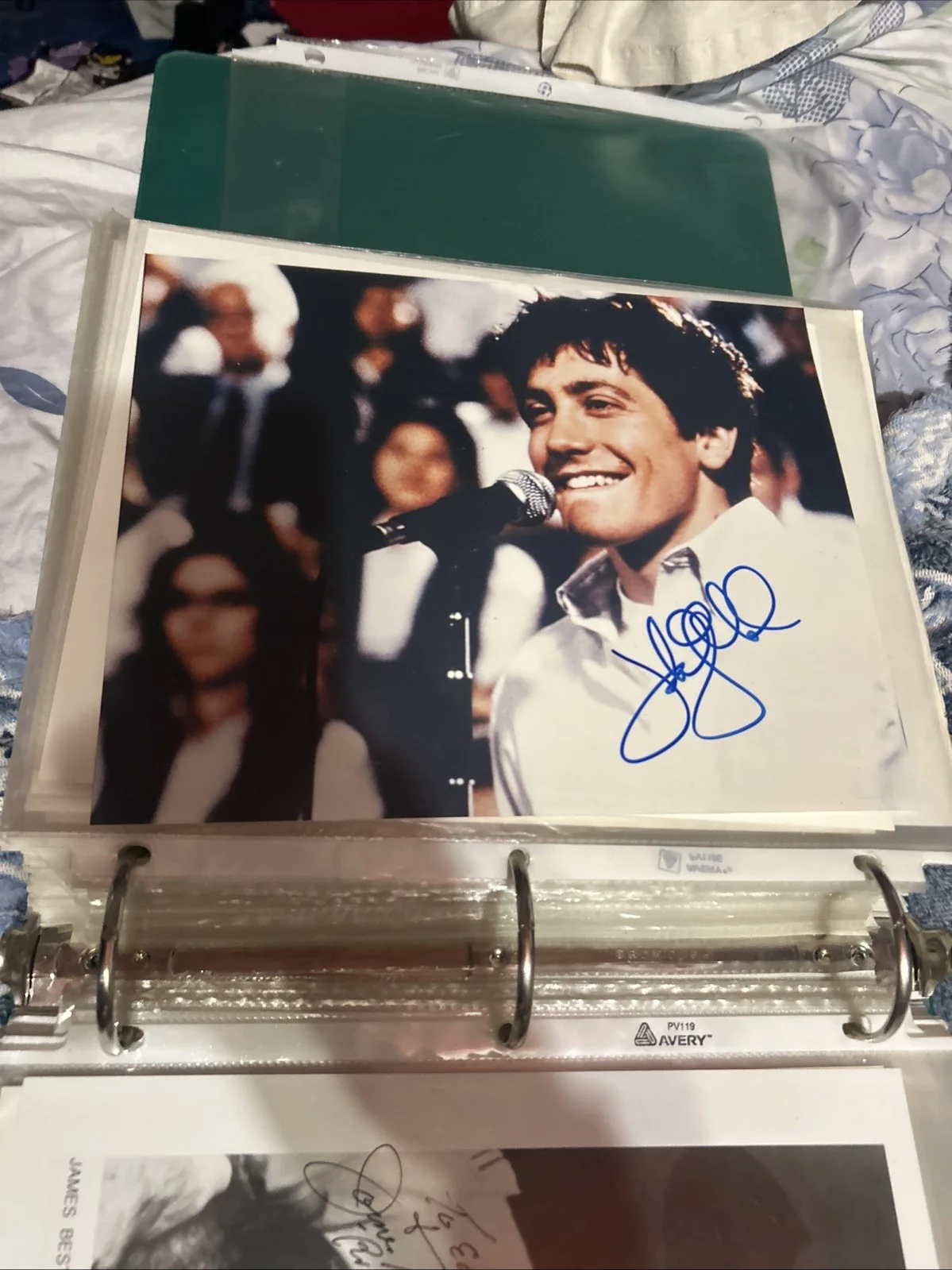 Jake Gyllenhaal — Jake Gyllenhaal Autograph 8 X 10 Color Photo