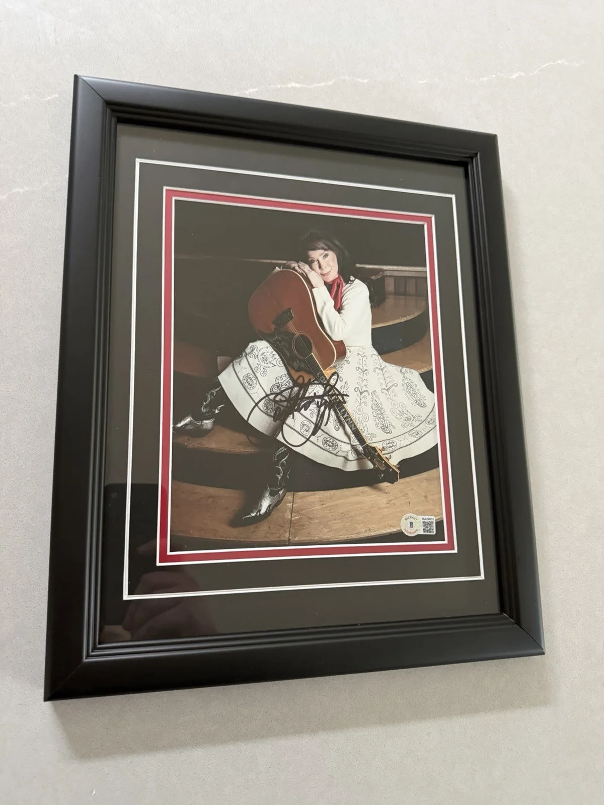 Loretta Lynn signed autographed Custom Framed country 8x10 photo Beckett BAS coa, image 2