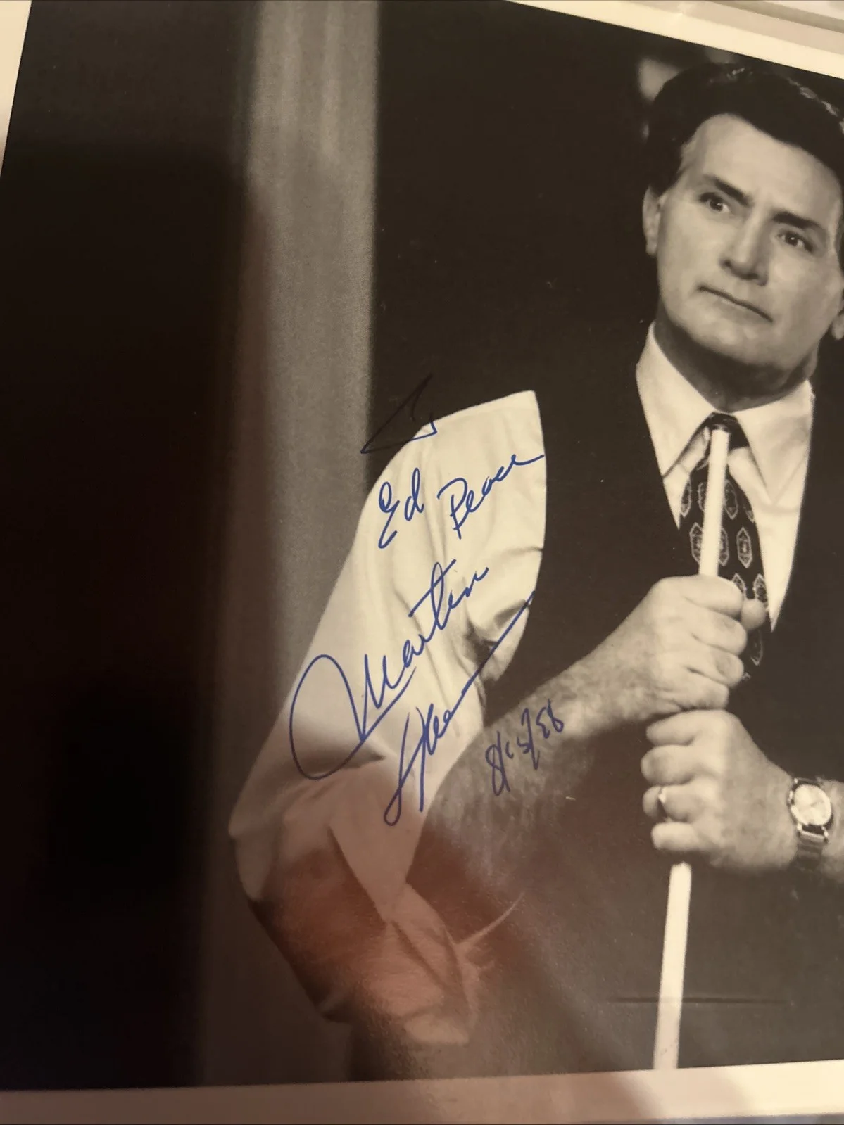Martin Sheen — Martin Sheen Autographed 8 X 10 Black-And-White Photo, изображение 5