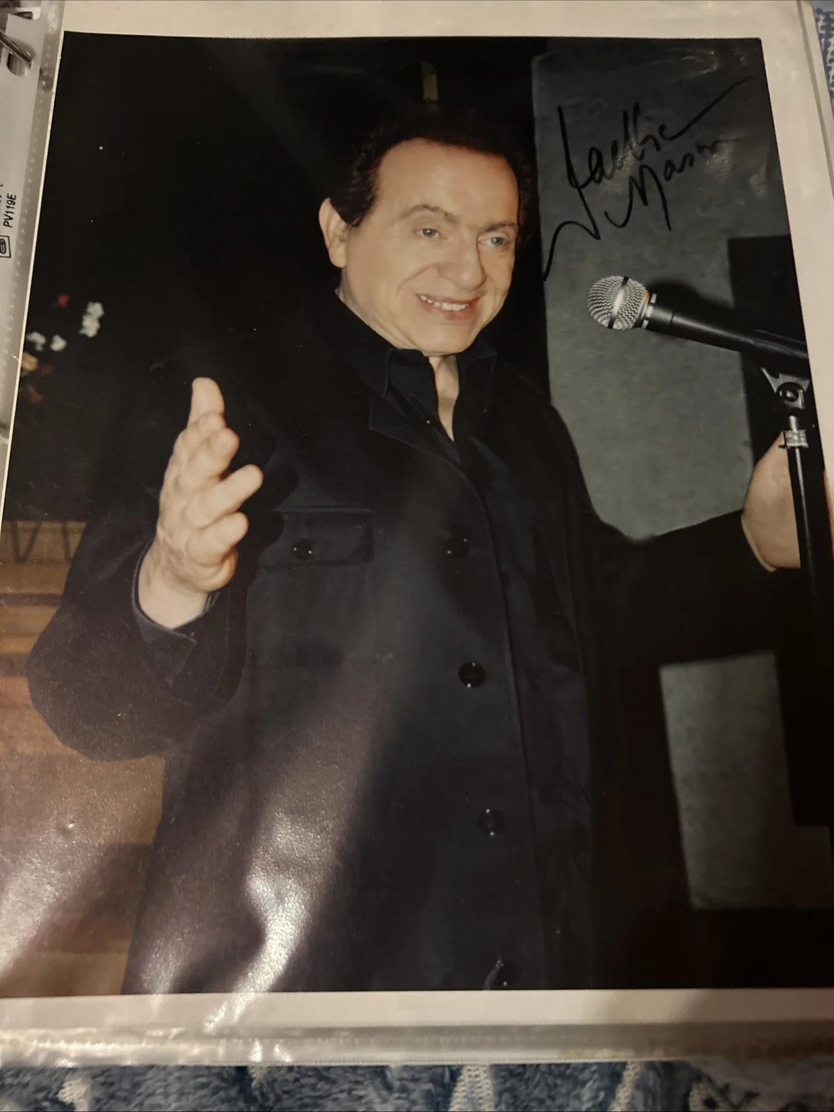 Jackie Mason — Jackie Mason Autograph 8x 10 Color Photo