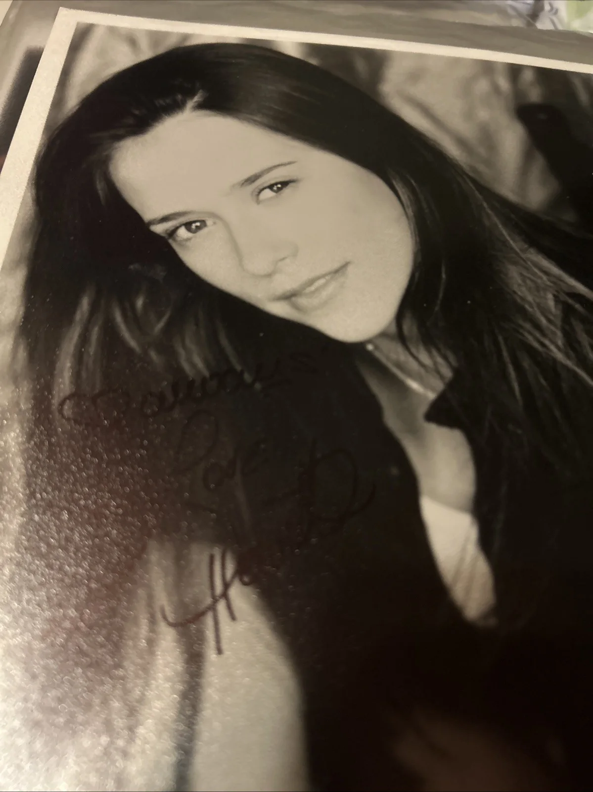 Jennifer Love Hewitt — Jennifer Love Hewitt Party Of Five Autographed Photo, image 4
