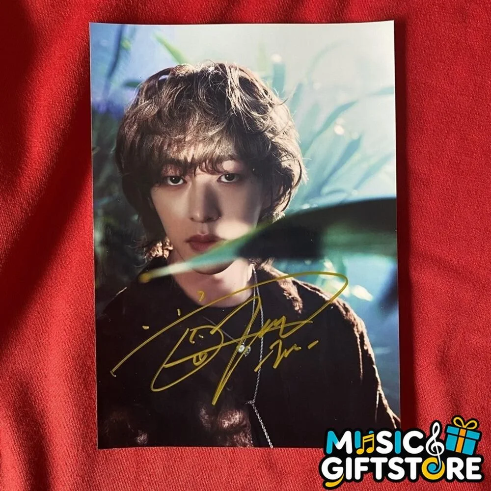 SHINee ONEW Autographed Signed Photo 4*6 K-POP COLLECTION AUTOGRAPHED 2025 #MUGS, изображение 3
