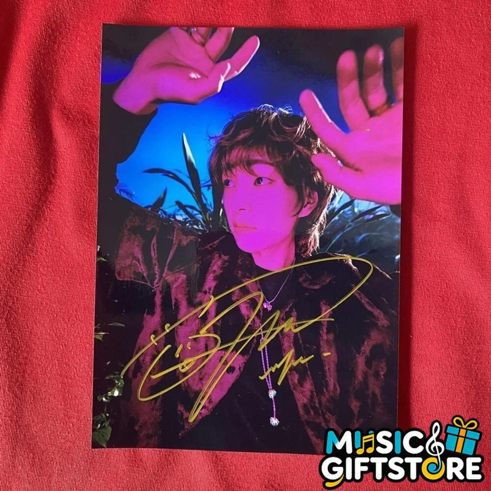 SHINee ONEW Autographed Signed Photo 4*6 K-POP COLLECTION AUTOGRAPHED 2025 #MUGS, изображение 4