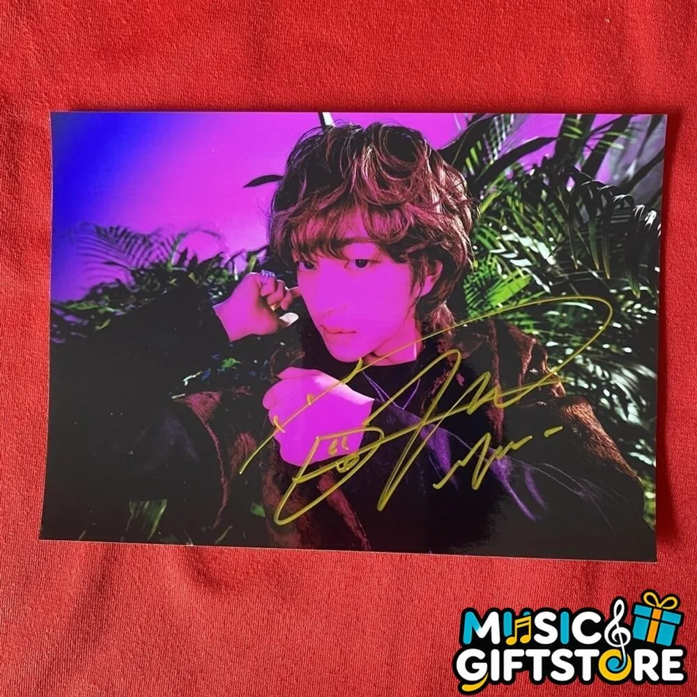 SHINee ONEW Autographed Signed Photo 4*6 K-POP COLLECTION AUTOGRAPHED 2025 #MUGS, изображение 5