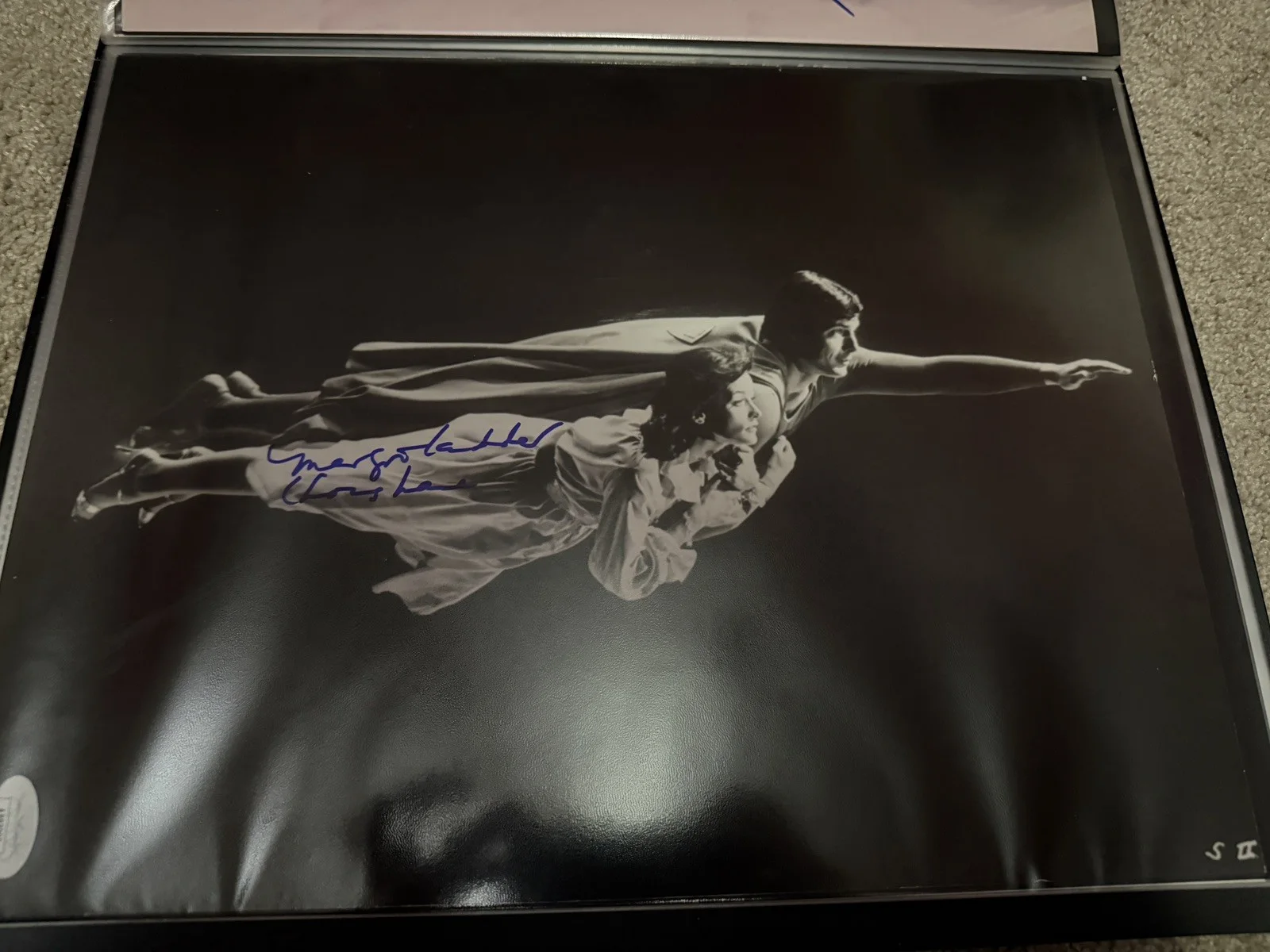 Margot Kidder Signed Photo 11x14 Superman - COA JSA, image 2