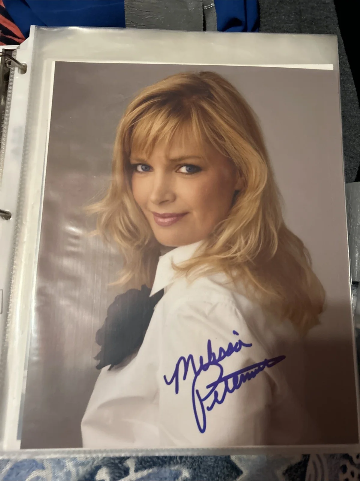 Melissa Peterman — Melissa Peterman Autographed 8 X 10 Color Photos Signed And Blue Ink, изображение 2
