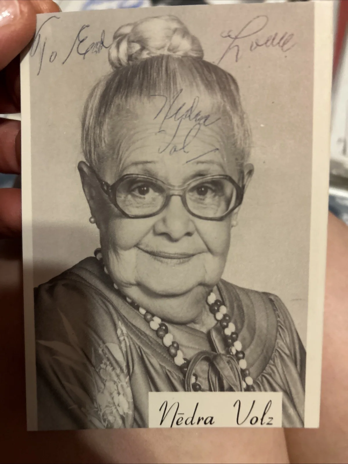 Nēdra Volz — Nēdra Volz Autographed Black And White 3”5 Photo, изображение 3