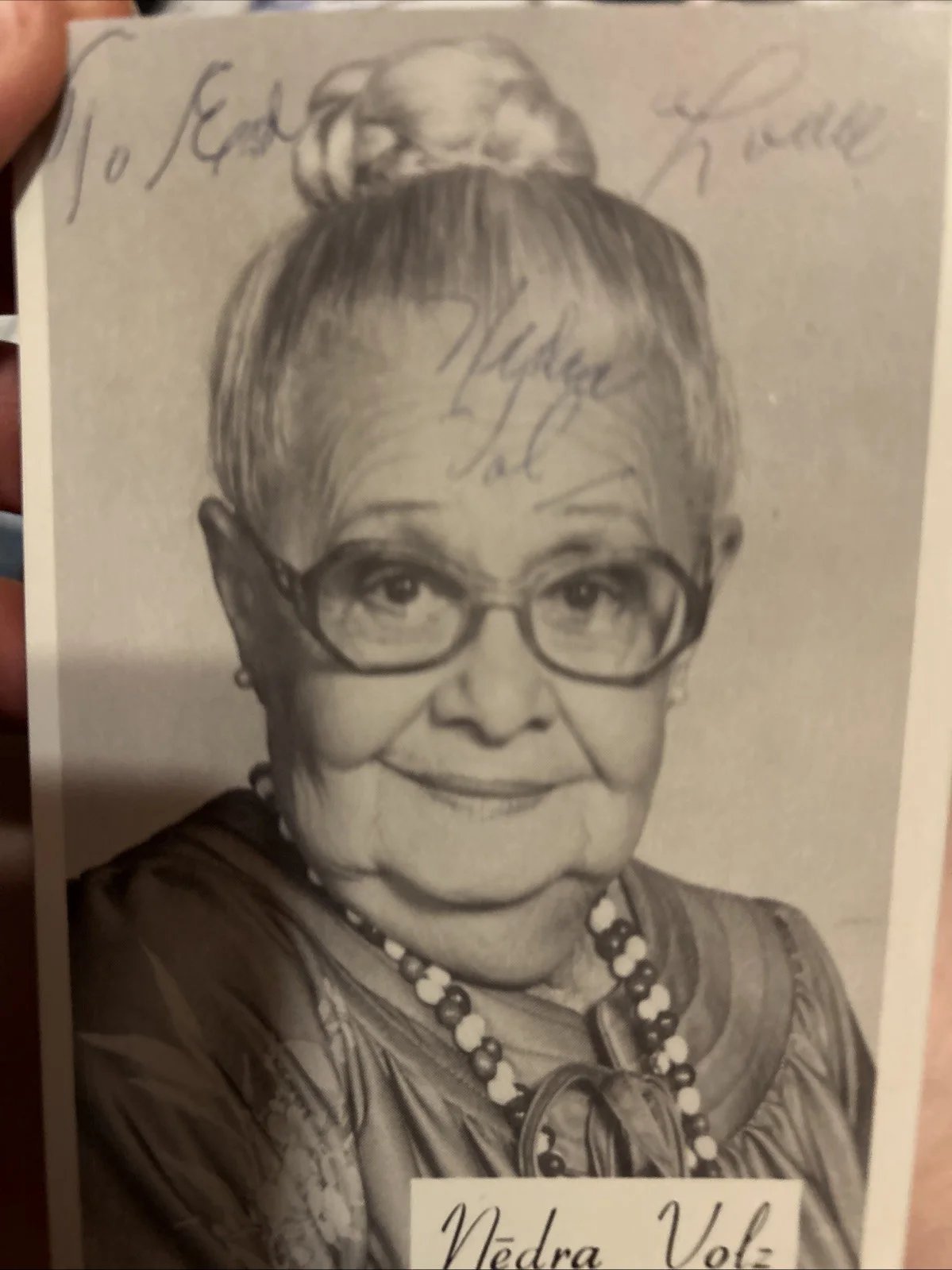 Nēdra Volz — Nēdra Volz Autographed Black And White 3”5 Photo, изображение 4