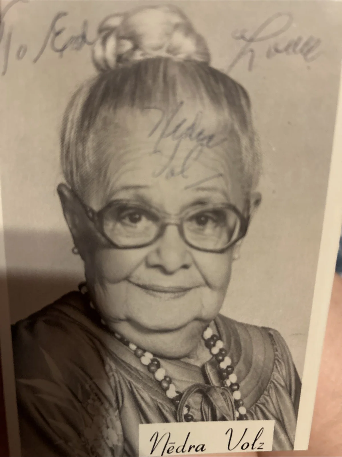 Nēdra Volz — Nēdra Volz Autographed Black And White 3”5 Photo, изображение 5