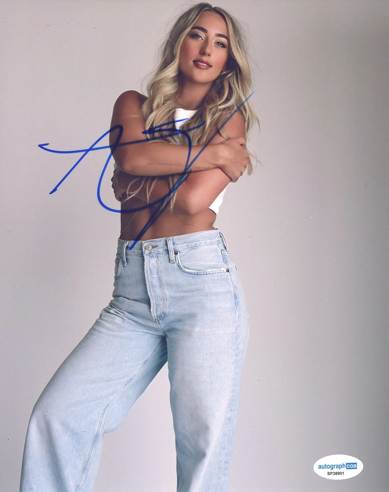 Ashley Cooke — Ashley Cooke "Never Til Now" Country Singer AUTOGRAPH Signed 8x10 Photo ACOA, изображение 2
