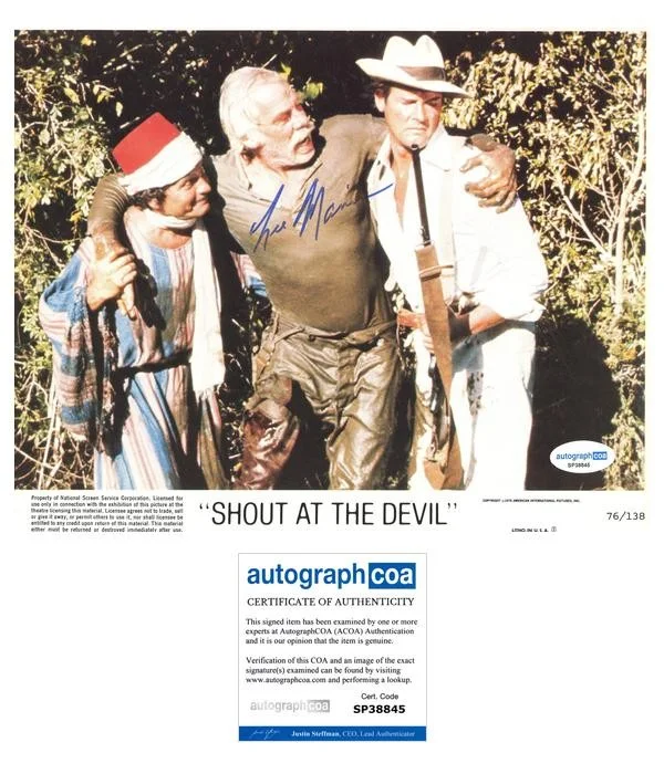 Lee Marvin — Lee Marvin "Shout at the Devil" AUTOGRAPH Signed 'Flynn' 8x10 Photo ACOA