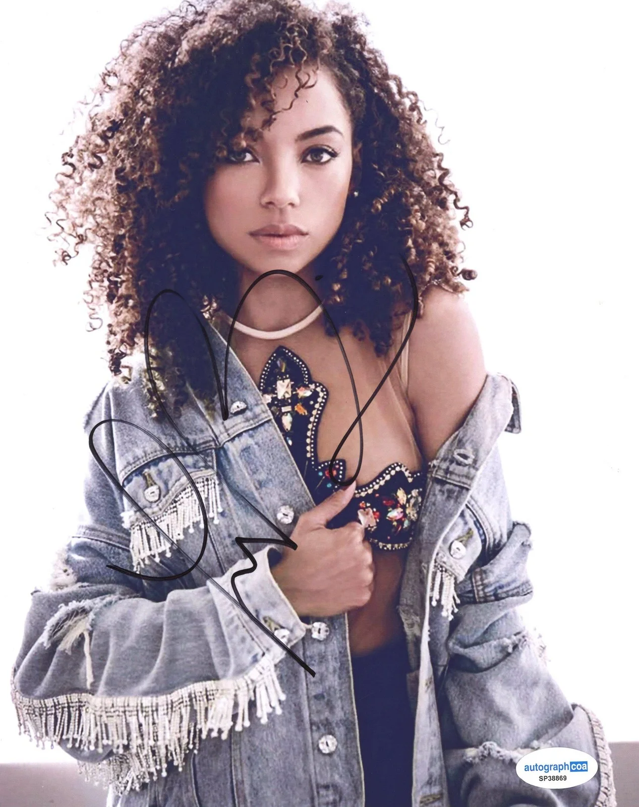 Logan Browning — Logan Browning "Dear White People" AUTOGRAPH Signed 8x10 Photo B ACOA, image 2