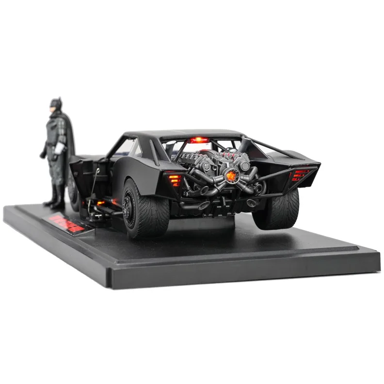Robert Pattinson — Robert Pattinson Autographed Jada 2022 The Batman 1:18 Scale Die-Cast Batmobile, image 5